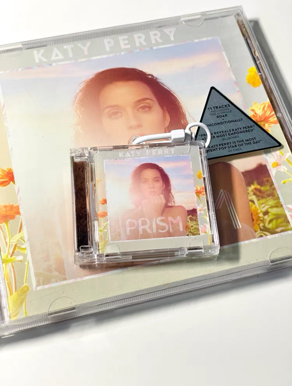 Katy Perry Mini CD  Keychain NFC